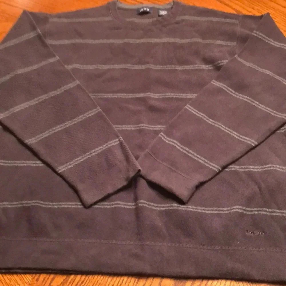IZOD Long Sleeves Pullover Sweater Large